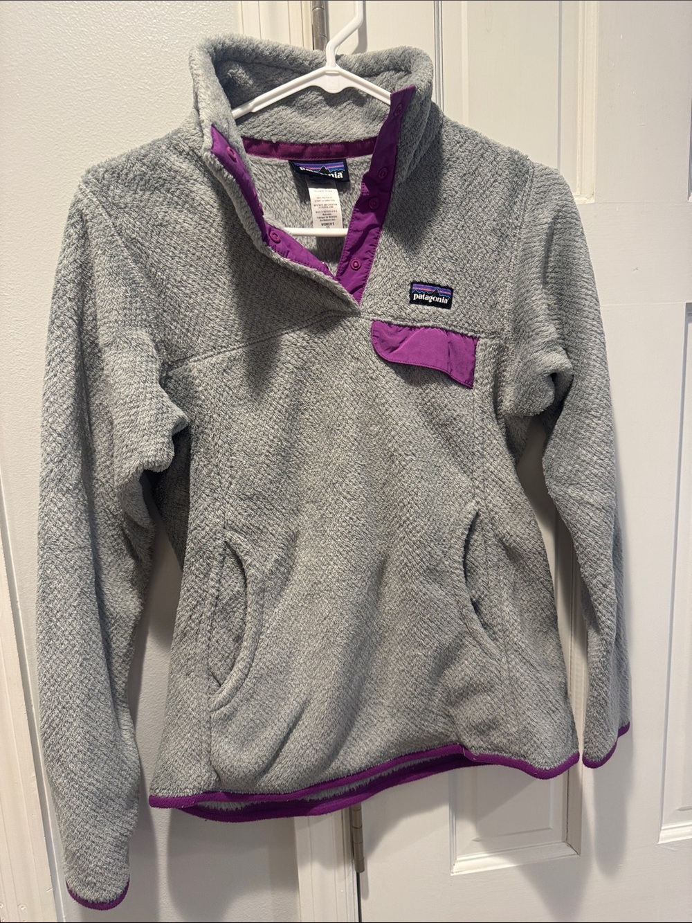 Patagonia Gray Fleece Pullover with Purple Accents